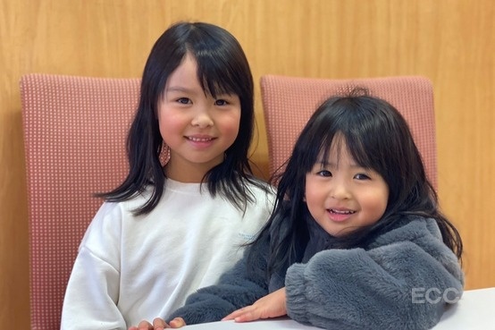 姉妹で仲良く学ぶお二人のお母さまにお話しを聞いてみました。