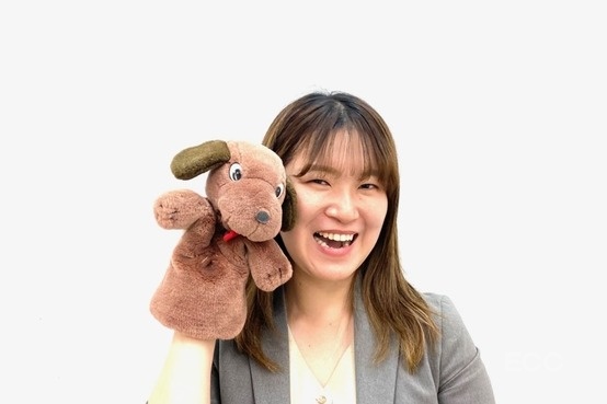 サポートスタッフ（シェリー）｜阪急伊丹校の子供英会話・小学生の英会話教室・スクール
